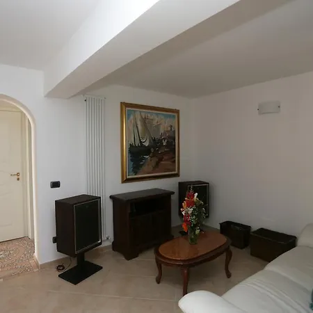 Le Roverelle Di Gorleri Maison d'hôtes 3*