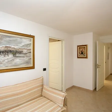 Le Roverelle Di Gorleri Maison d'hôtes 3*