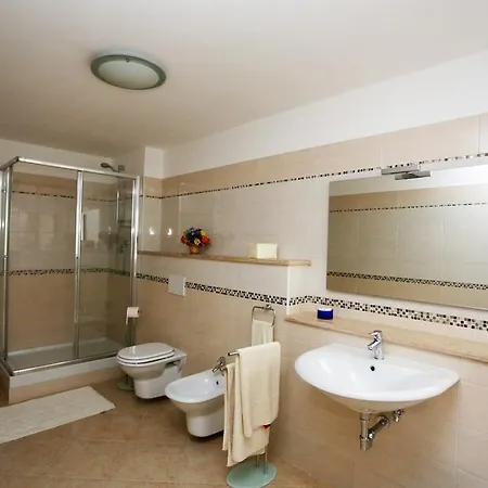 Le Roverelle Di Gorleri Maison d'hôtes